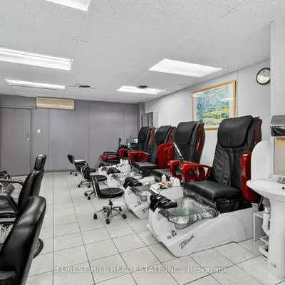 Commercial for sale, 655, St Clair, Wychwood, Toronto