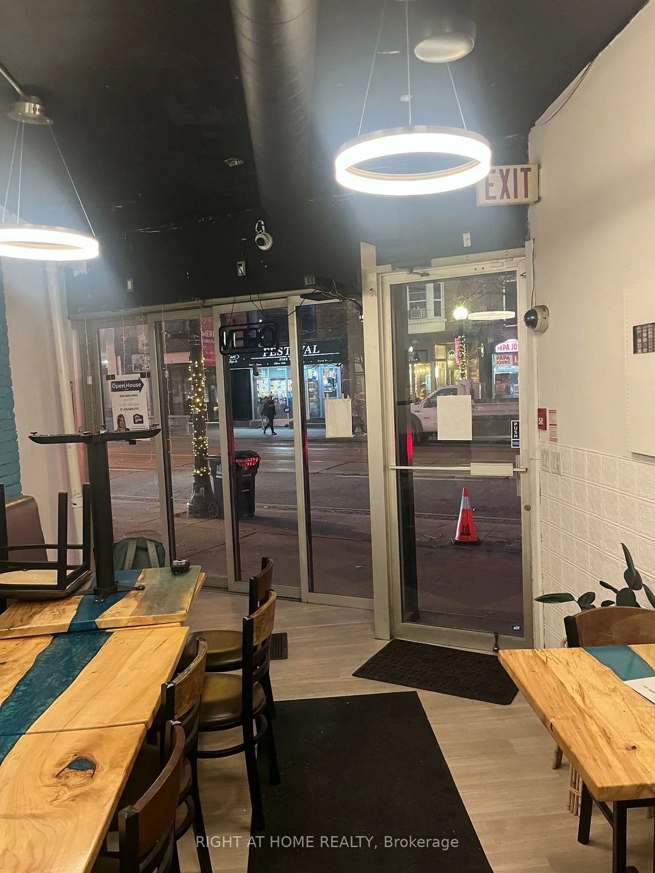 648, College, Palmerston-Little Italy, Toronto