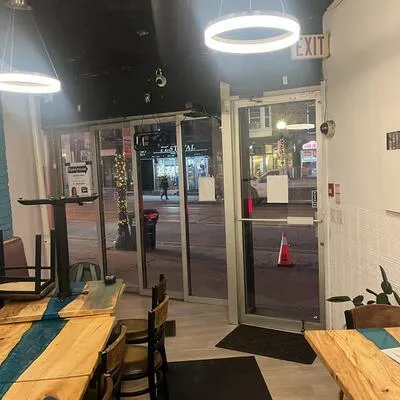 648, College, Palmerston-Little Italy, Toronto