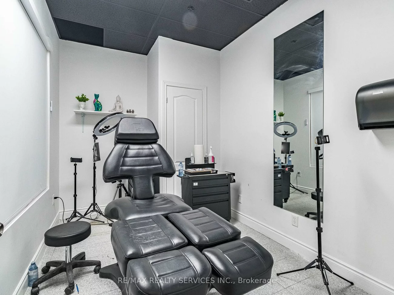 16, Church, Waterfront Communities C8, Toronto