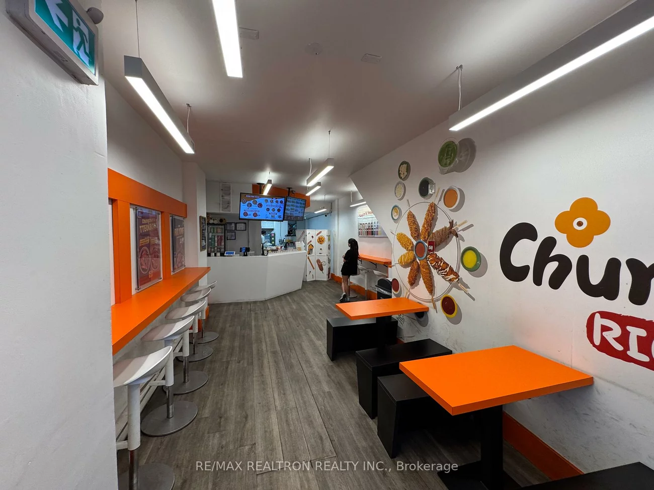 582, Yonge, Bay Street Corridor, Toronto