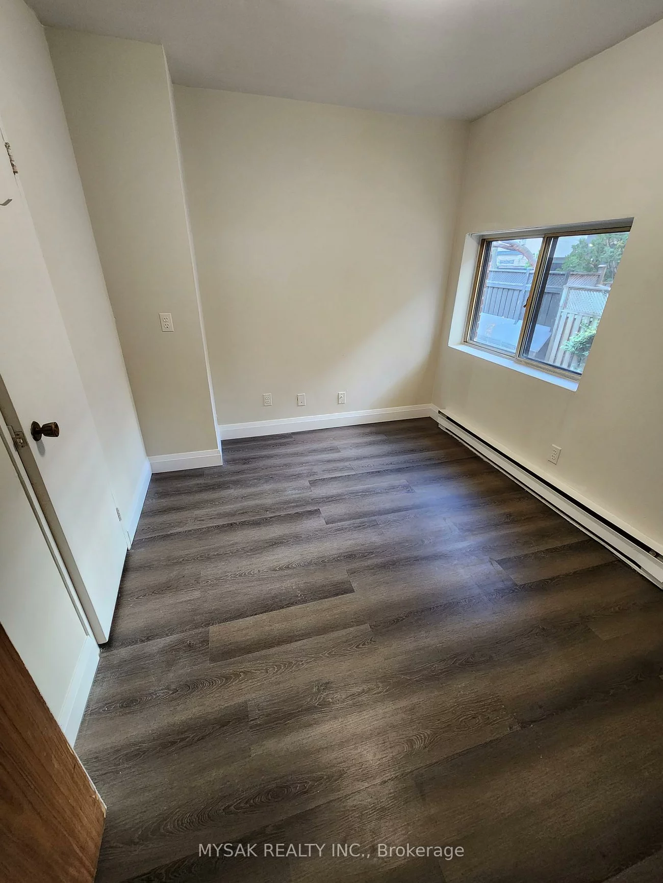 52, Dundonald, Church-Yonge Corridor, Toronto