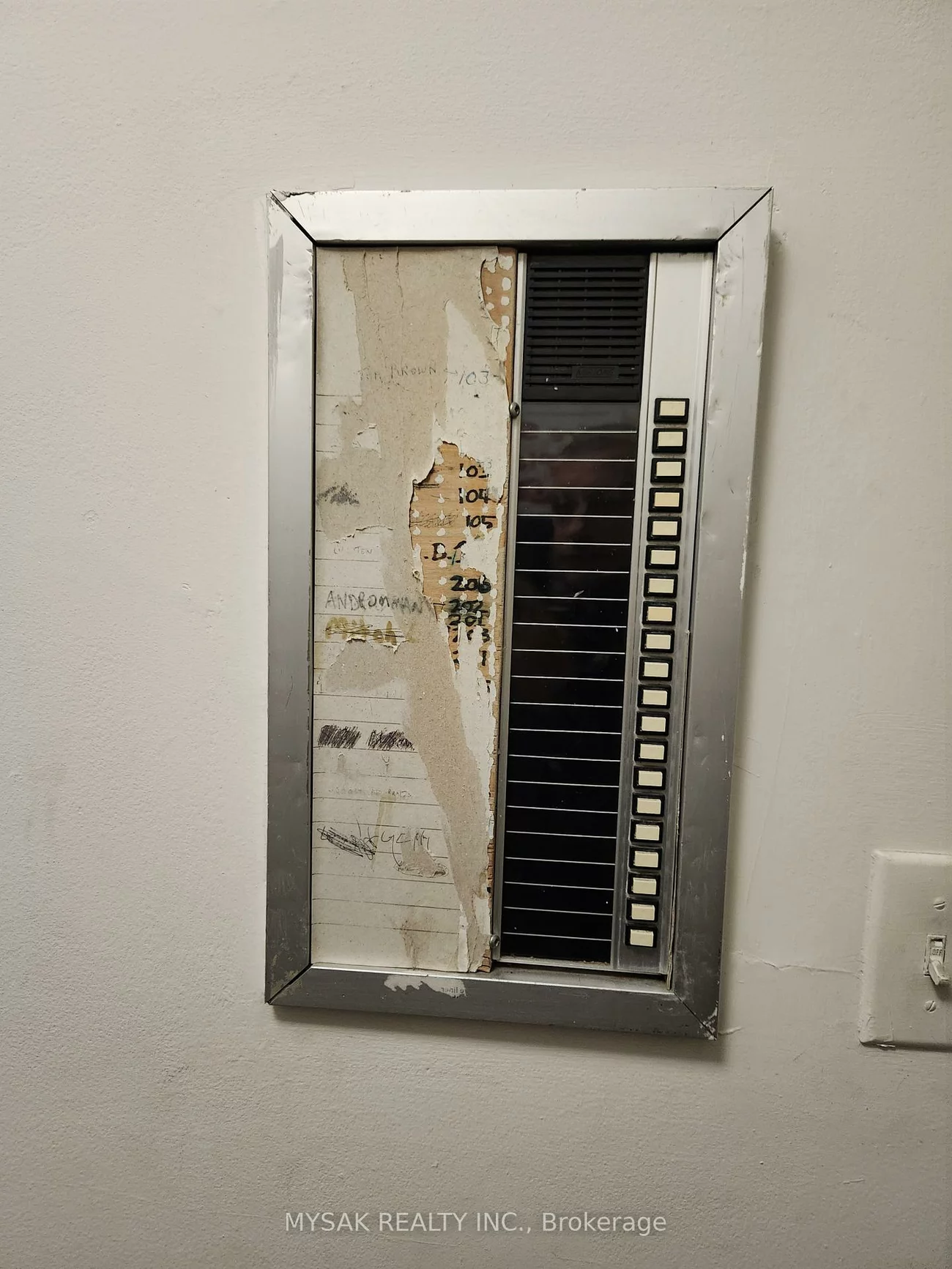 52, Dundonald, Church-Yonge Corridor, Toronto