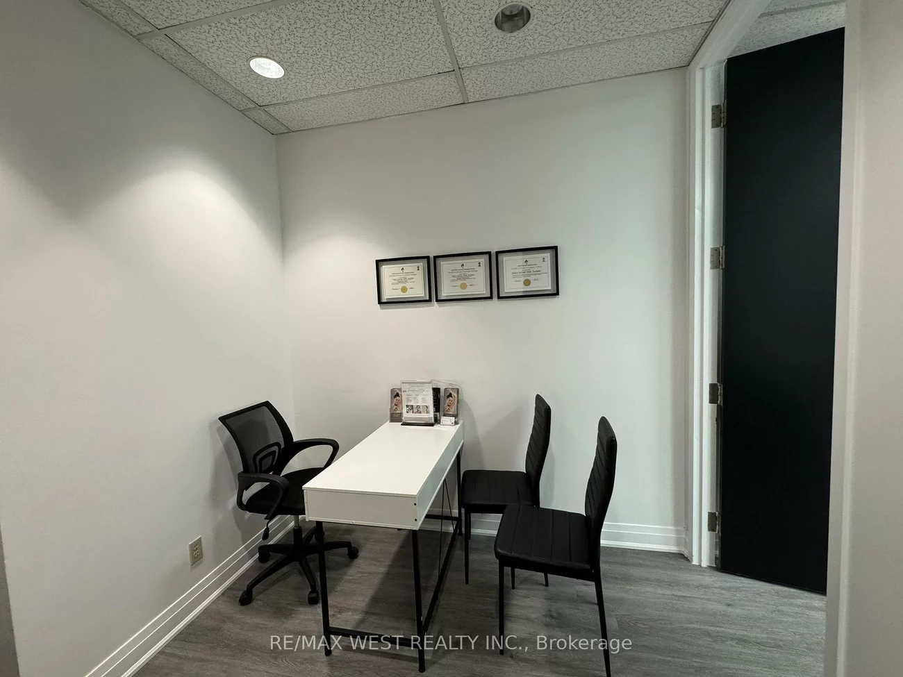 123, Edward, Bay Street Corridor, Toronto