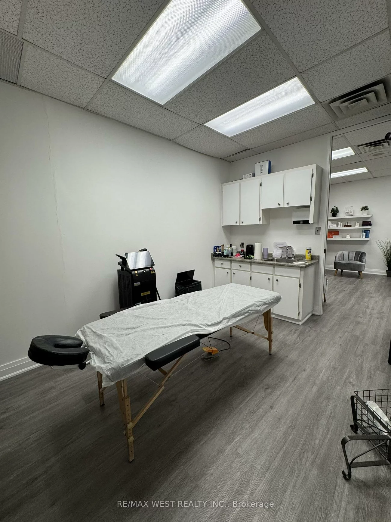 123, Edward, Bay Street Corridor, Toronto