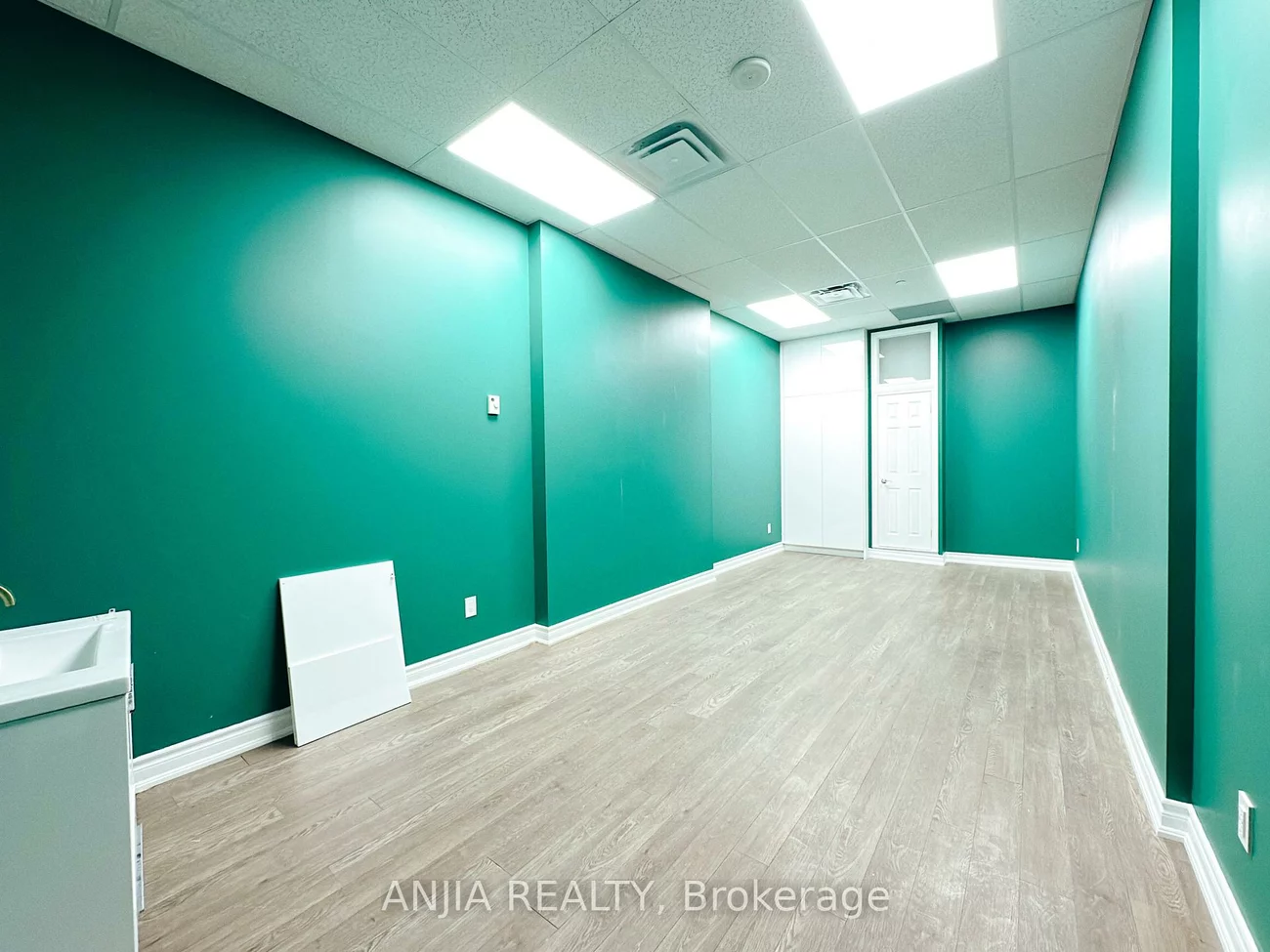 4750, Yonge, Lansing-Westgate, Toronto
