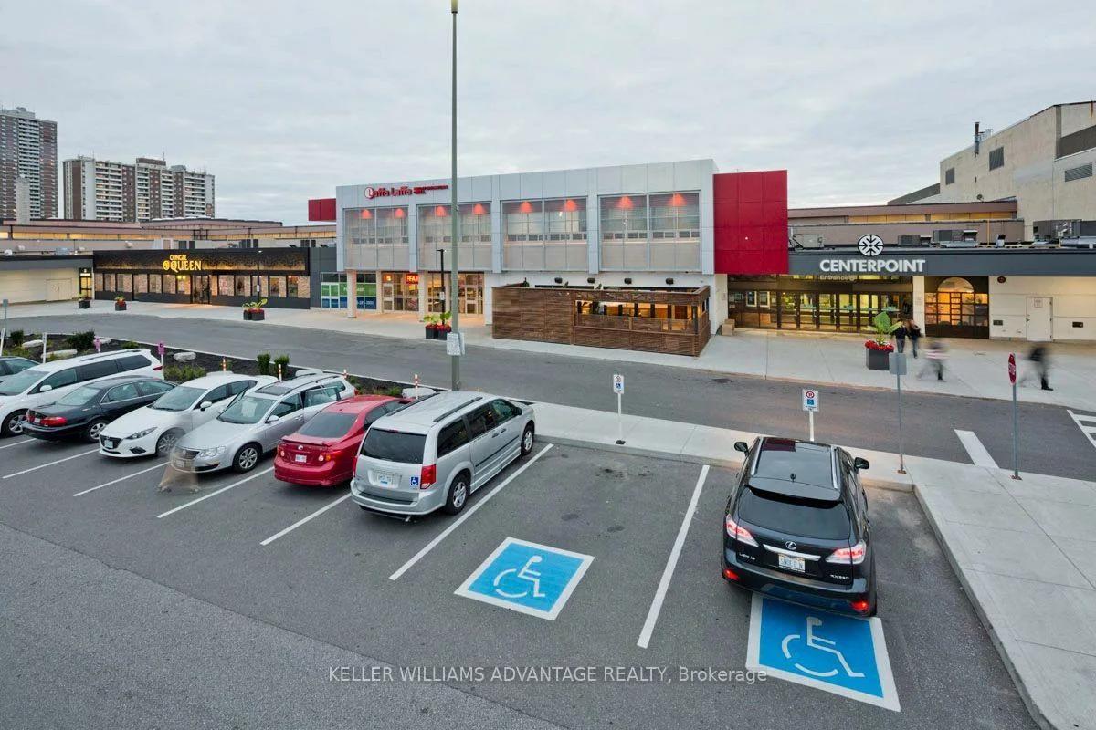 6464, Yonge, Newtonbrook West, Toronto