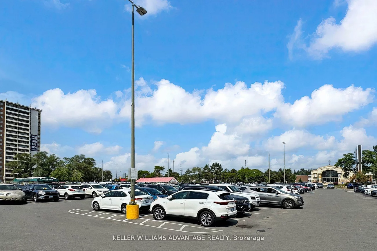 6464, Yonge, Newtonbrook West, Toronto