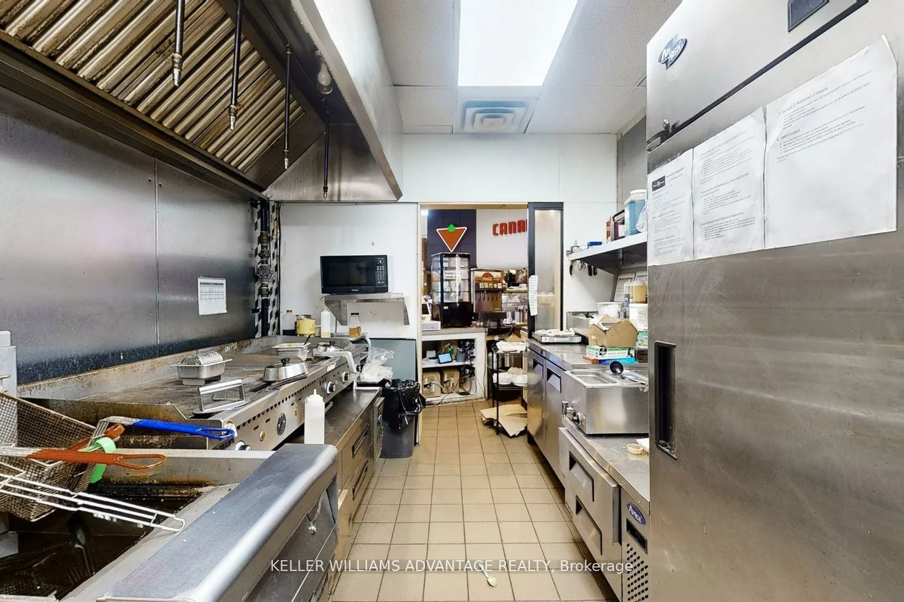 6464, Yonge, Newtonbrook West, Toronto