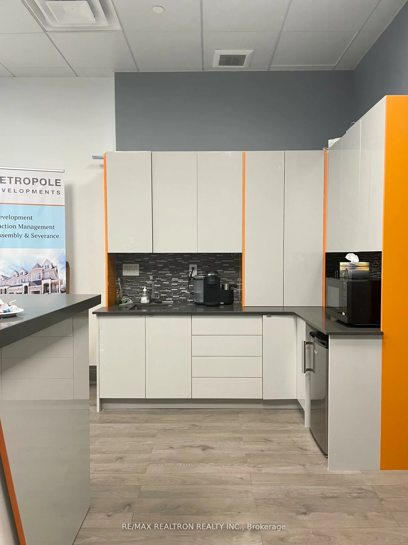 4789, Yonge, Willowdale East, Toronto