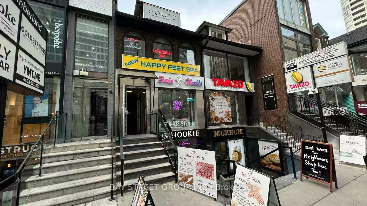 128 1/2, Cumberland, Annex, Toronto