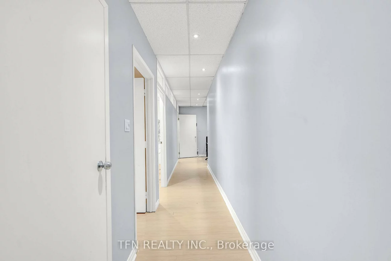 255, Duncan Mill, St. Andrew-Windfields, Toronto