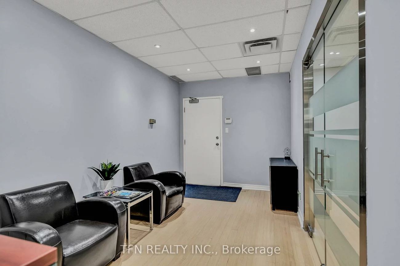 255, Duncan Mill, St. Andrew-Windfields, Toronto