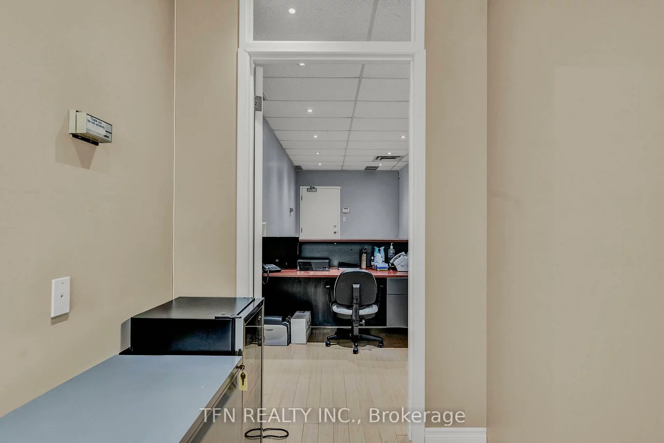 255, Duncan Mill, St. Andrew-Windfields, Toronto