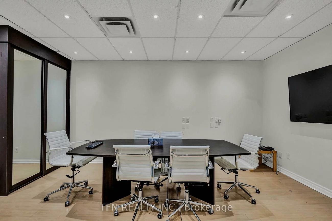 255, Duncan Mill, St. Andrew-Windfields, Toronto