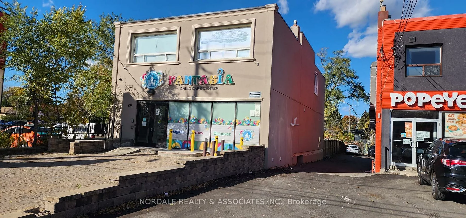 678, Sheppard, Bathurst Manor, Toronto