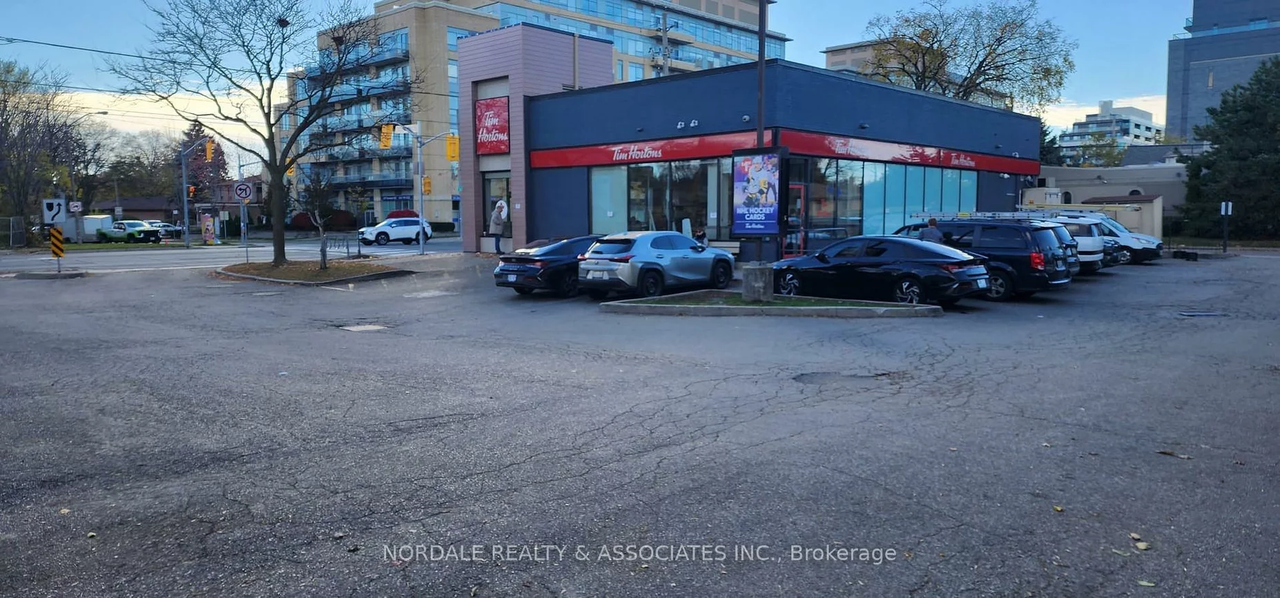 680, Sheppard, Bathurst Manor, Toronto