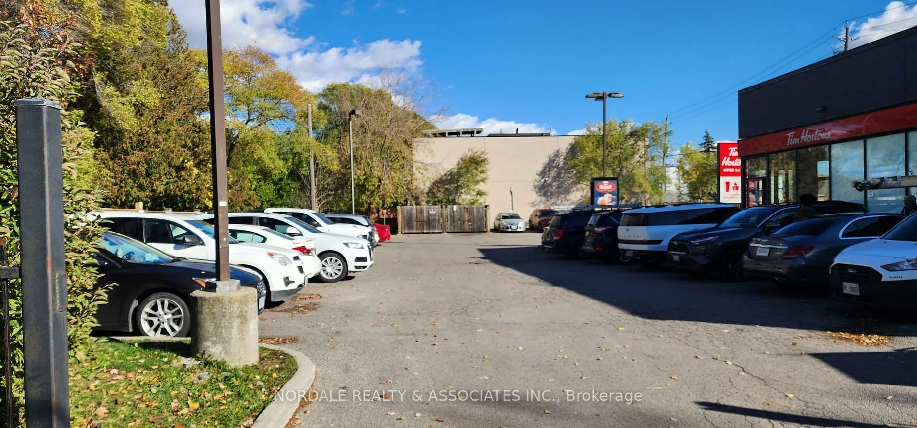 680, Sheppard, Bathurst Manor, Toronto