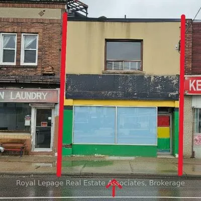 Commercial for sale, 625, Vaughan, Oakwood Village, Toronto