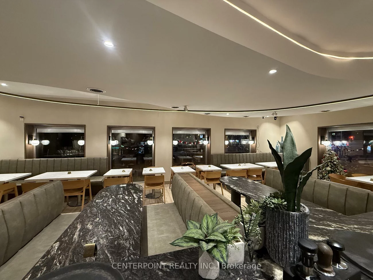 5600, Yonge, Willowdale West, Toronto