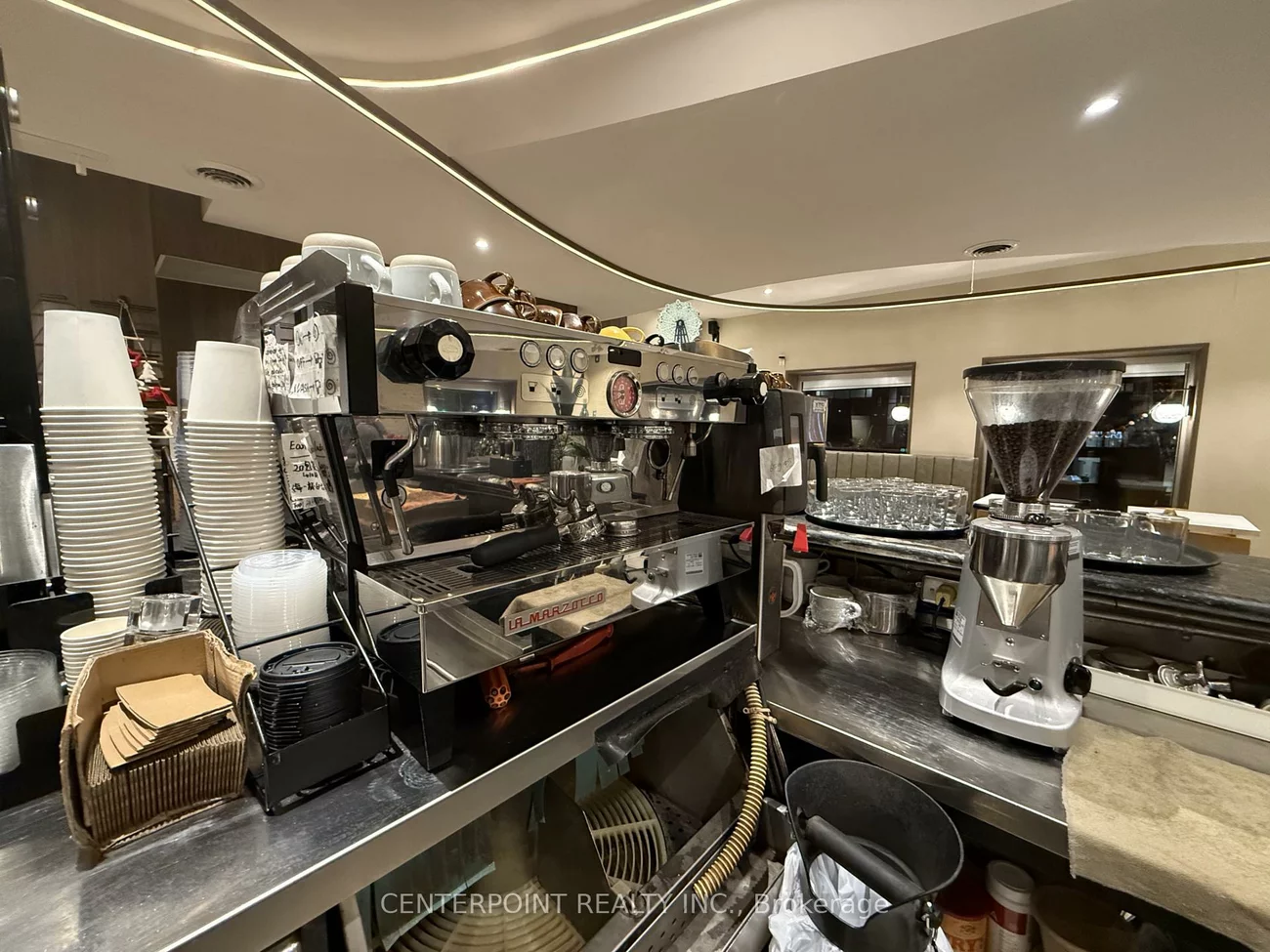 5600, Yonge, Willowdale West, Toronto