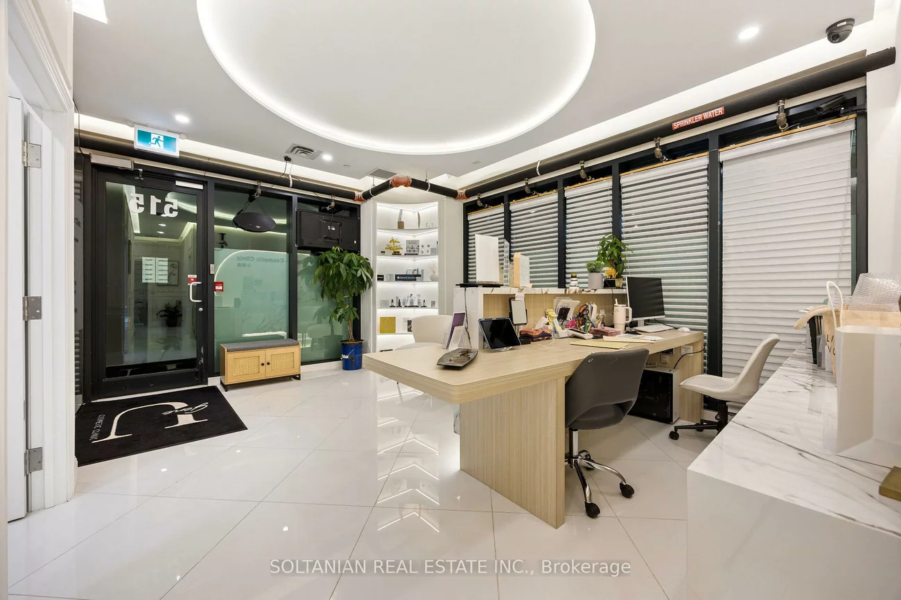 515, Wilson, Clanton Park, Toronto