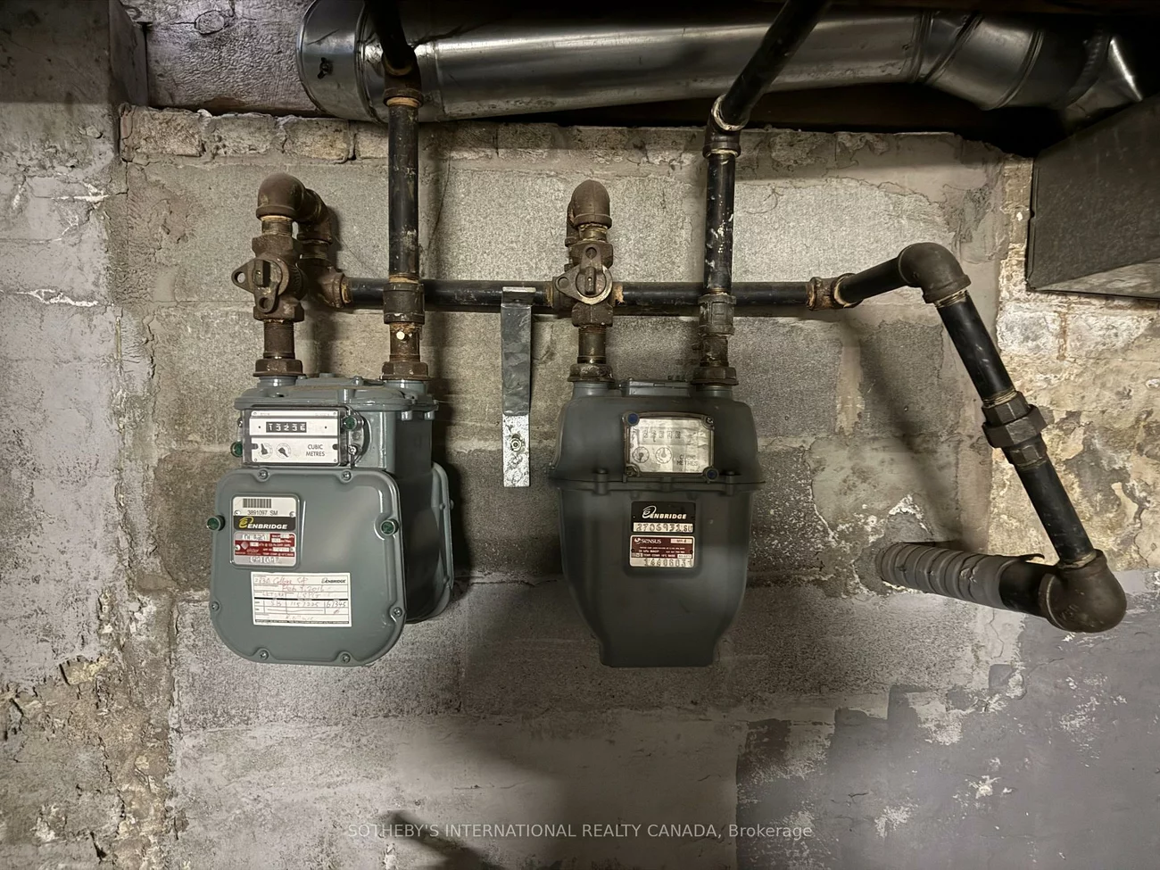 283, College, Kensington-Chinatown, Toronto