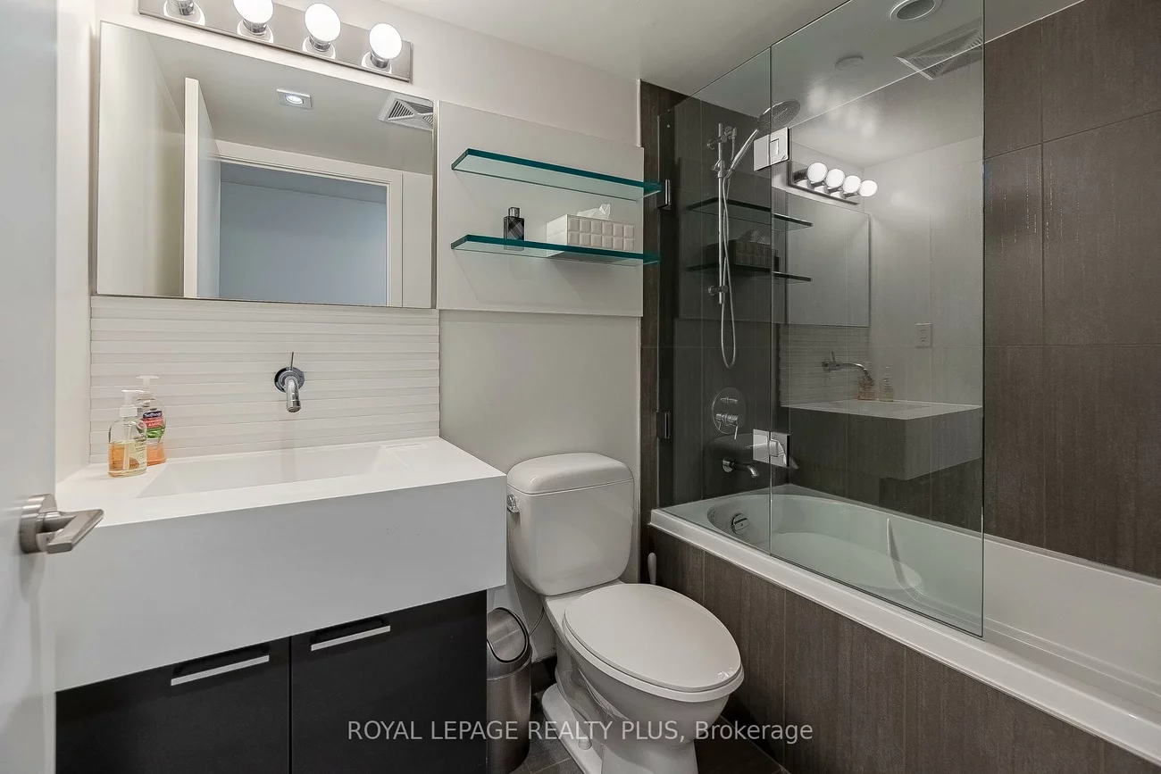 55, Stewart, Waterfront Communities C1, Toronto