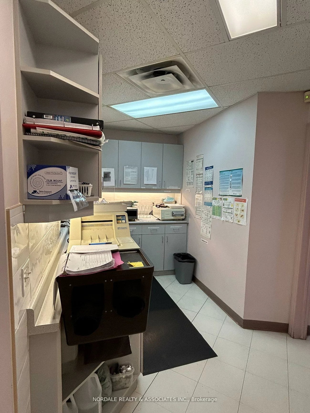 77, Finch, Newtonbrook West, Toronto