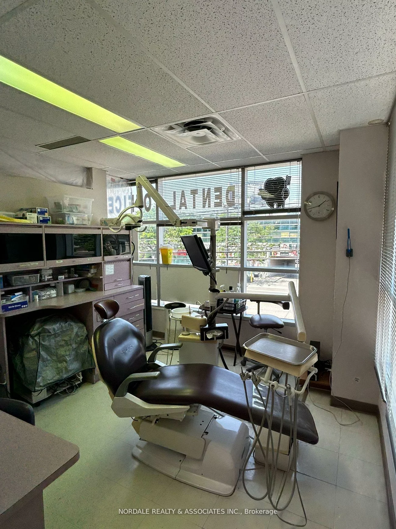 77, Finch, Newtonbrook West, Toronto