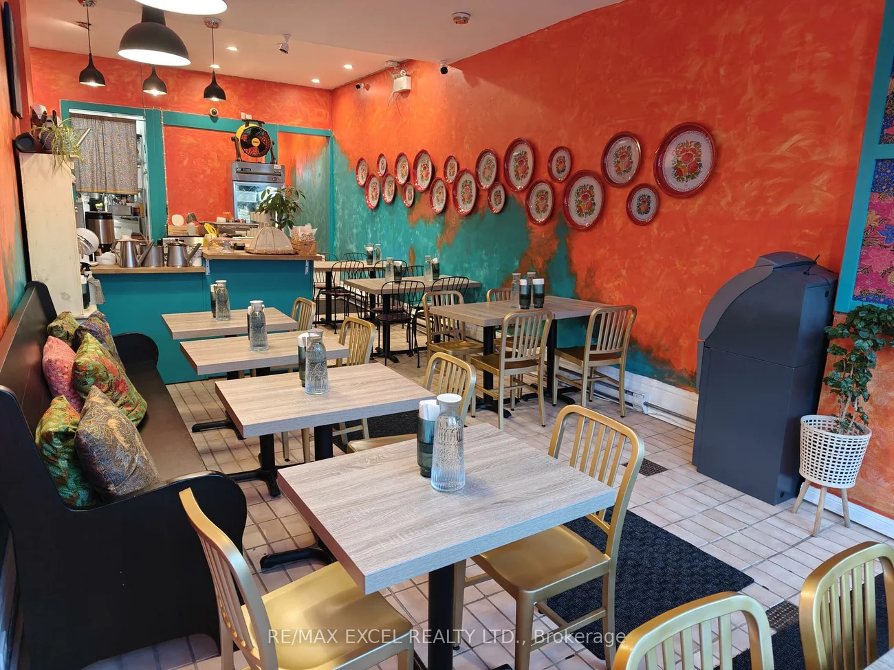 253, Gerrard, Moss Park, Toronto