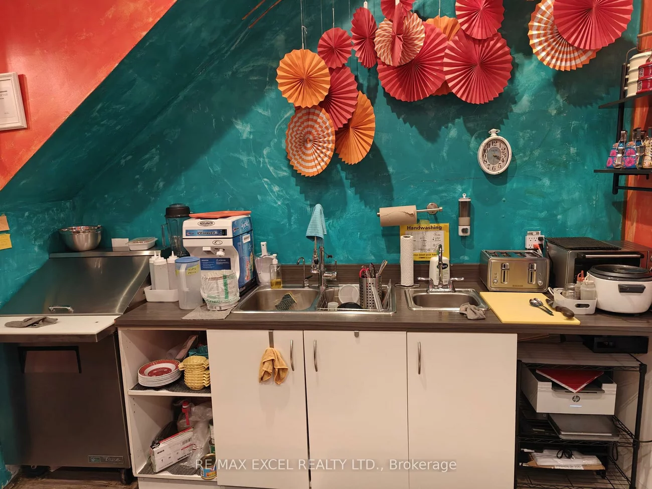 253, Gerrard, Moss Park, Toronto