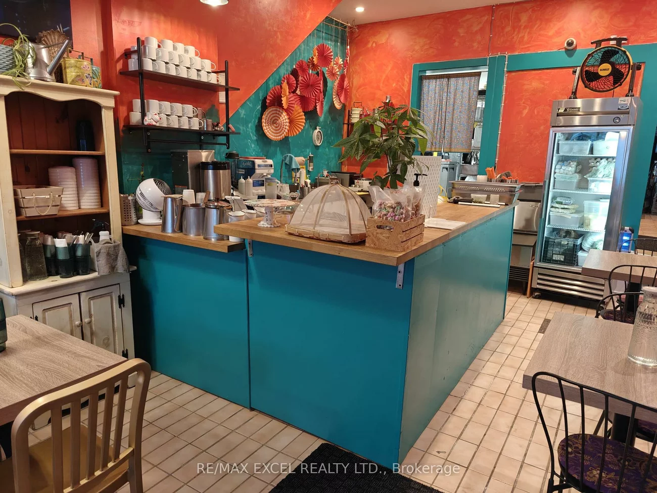 253, Gerrard, Moss Park, Toronto