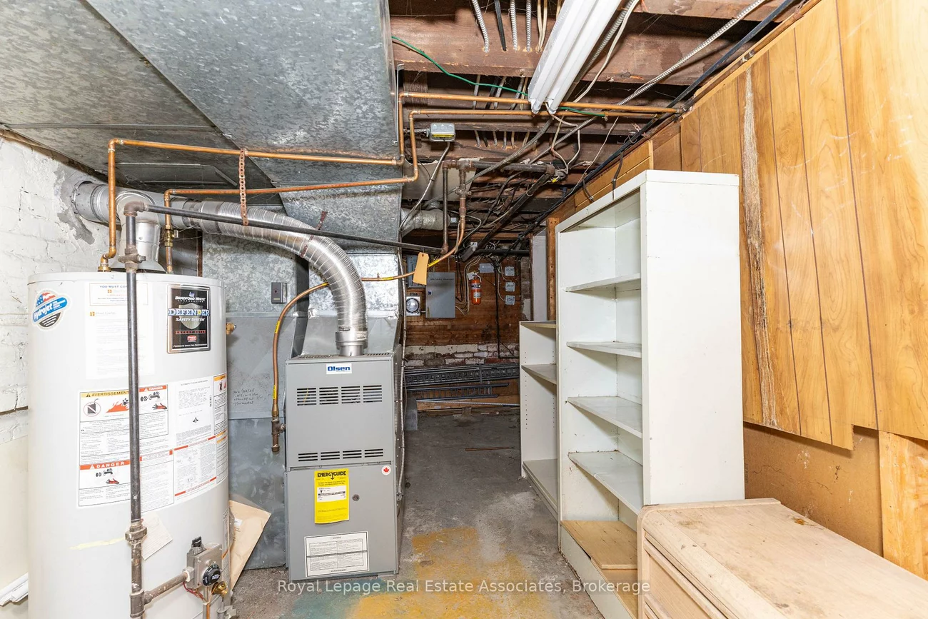 654, Bloor, Annex, Toronto