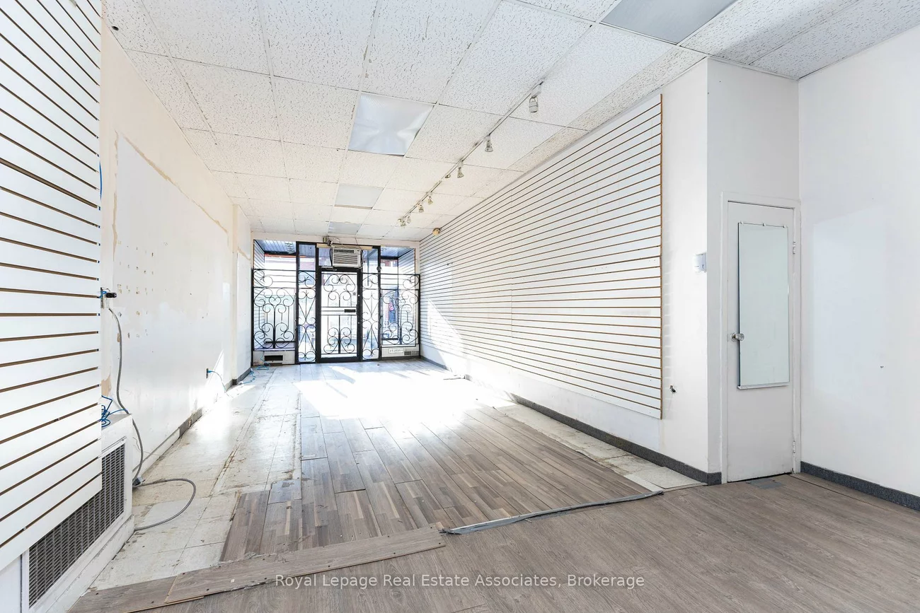 654, Bloor, Annex, Toronto