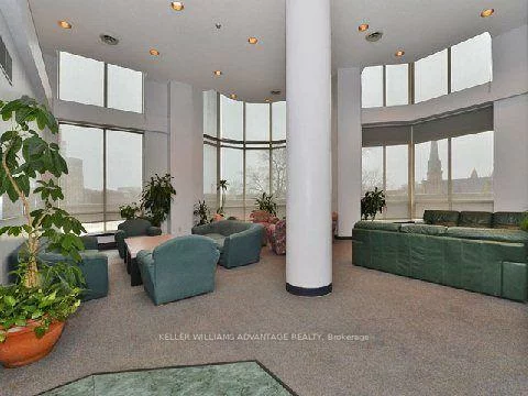 1033, Bay, Bay Street Corridor, Toronto