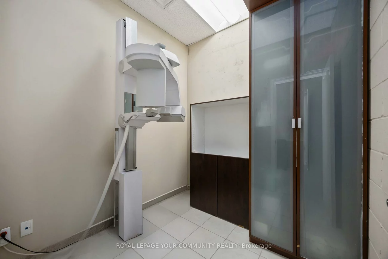 5409, Yonge, Willowdale East, Toronto