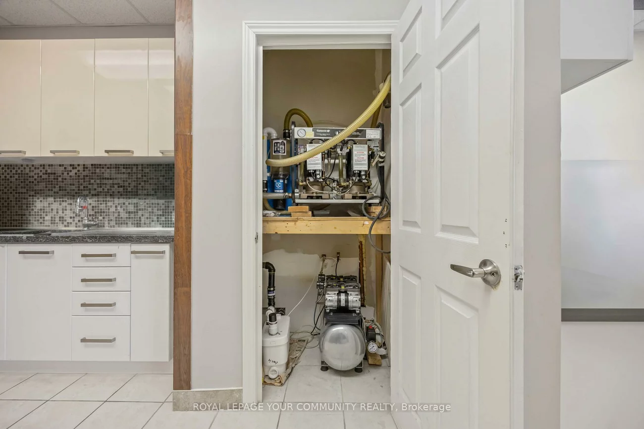 5409, Yonge, Willowdale East, Toronto