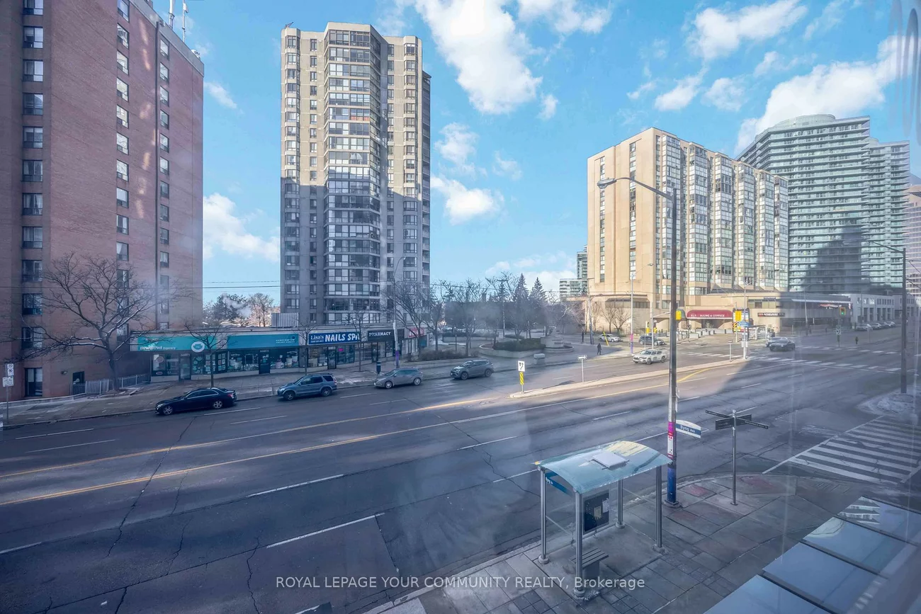 5409, Yonge, Willowdale East, Toronto