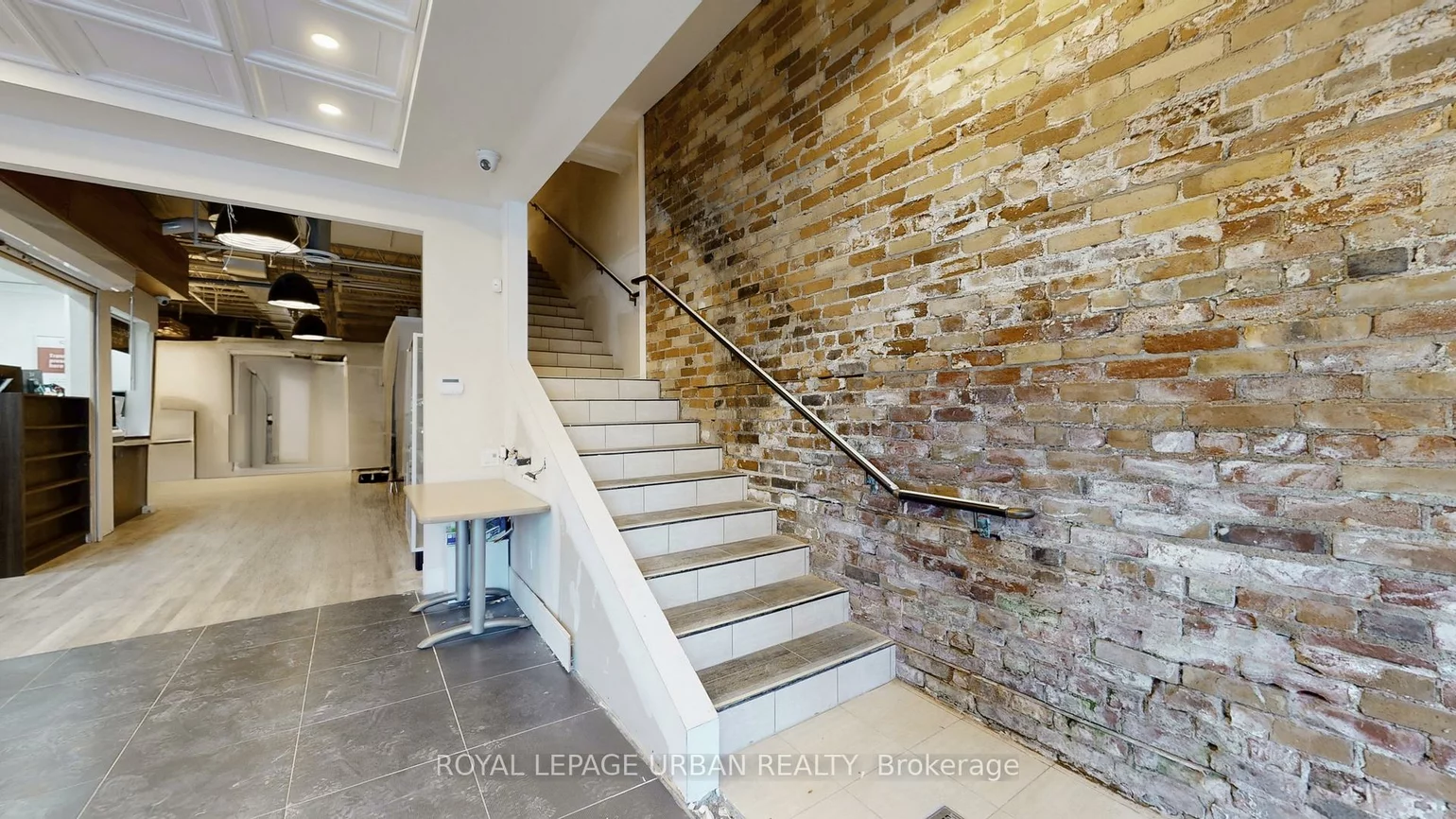 200, Spadina, Kensington-Chinatown, Toronto
