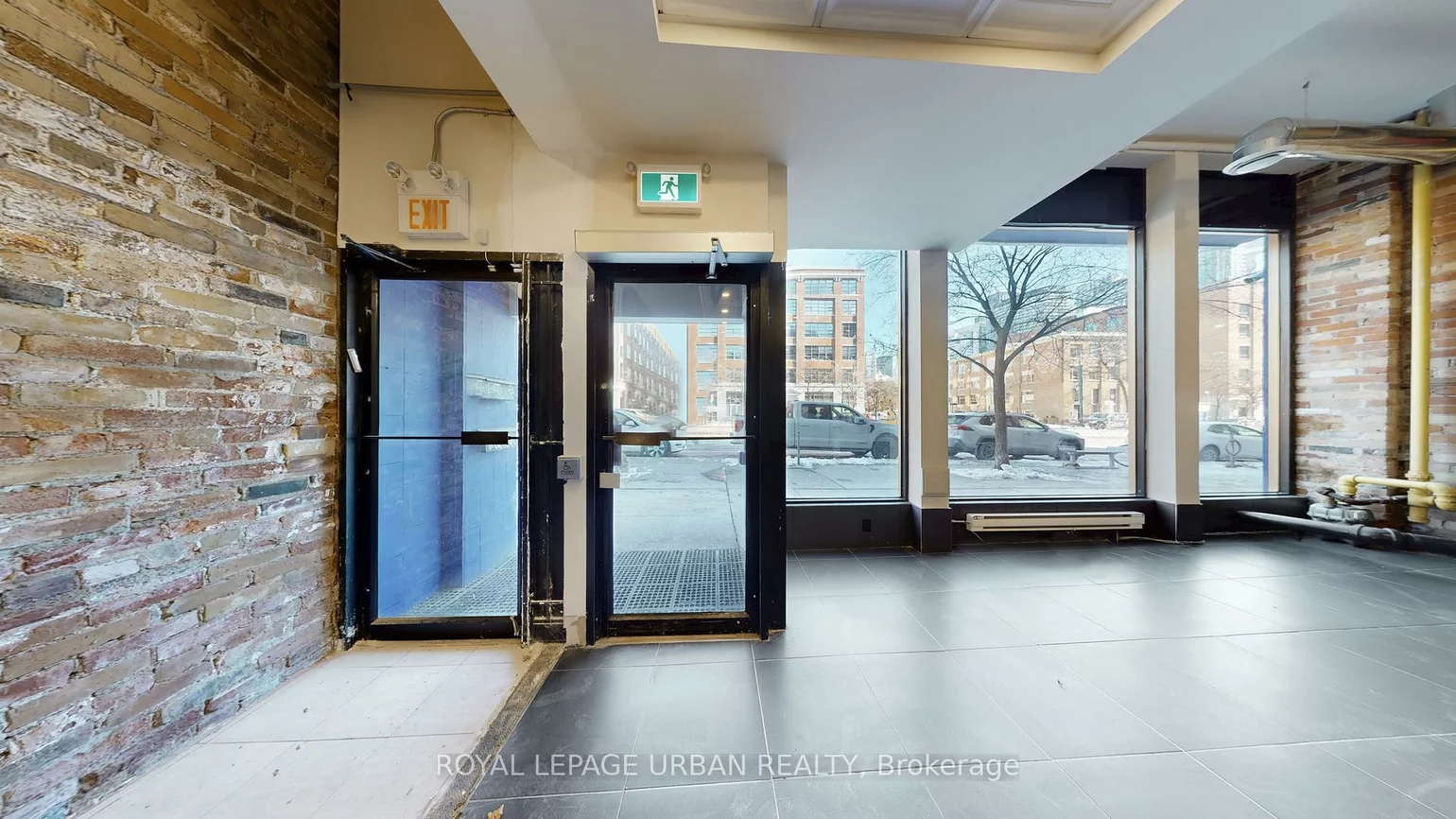 200, Spadina, Kensington-Chinatown, Toronto