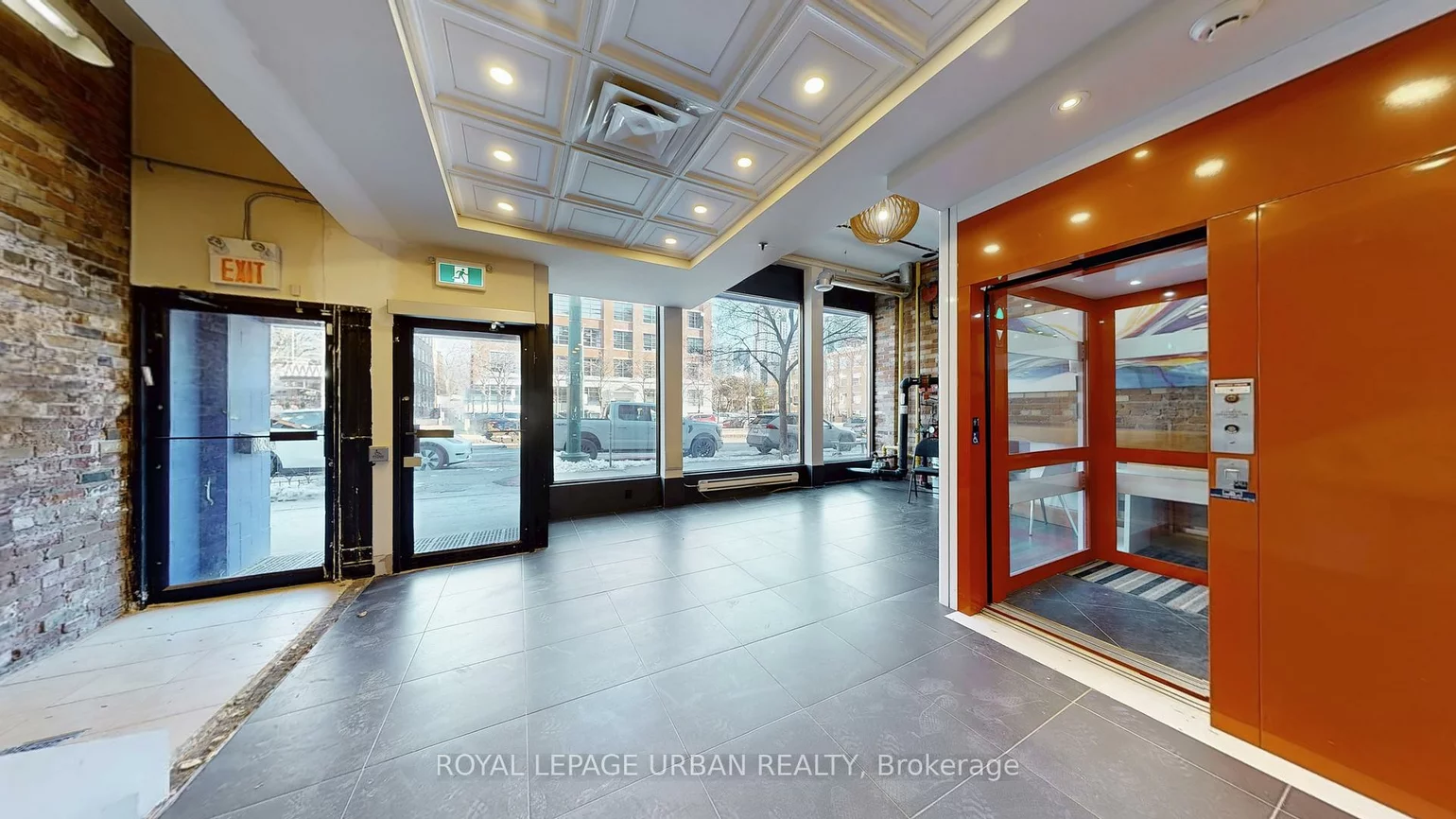 200, Spadina, Kensington-Chinatown, Toronto