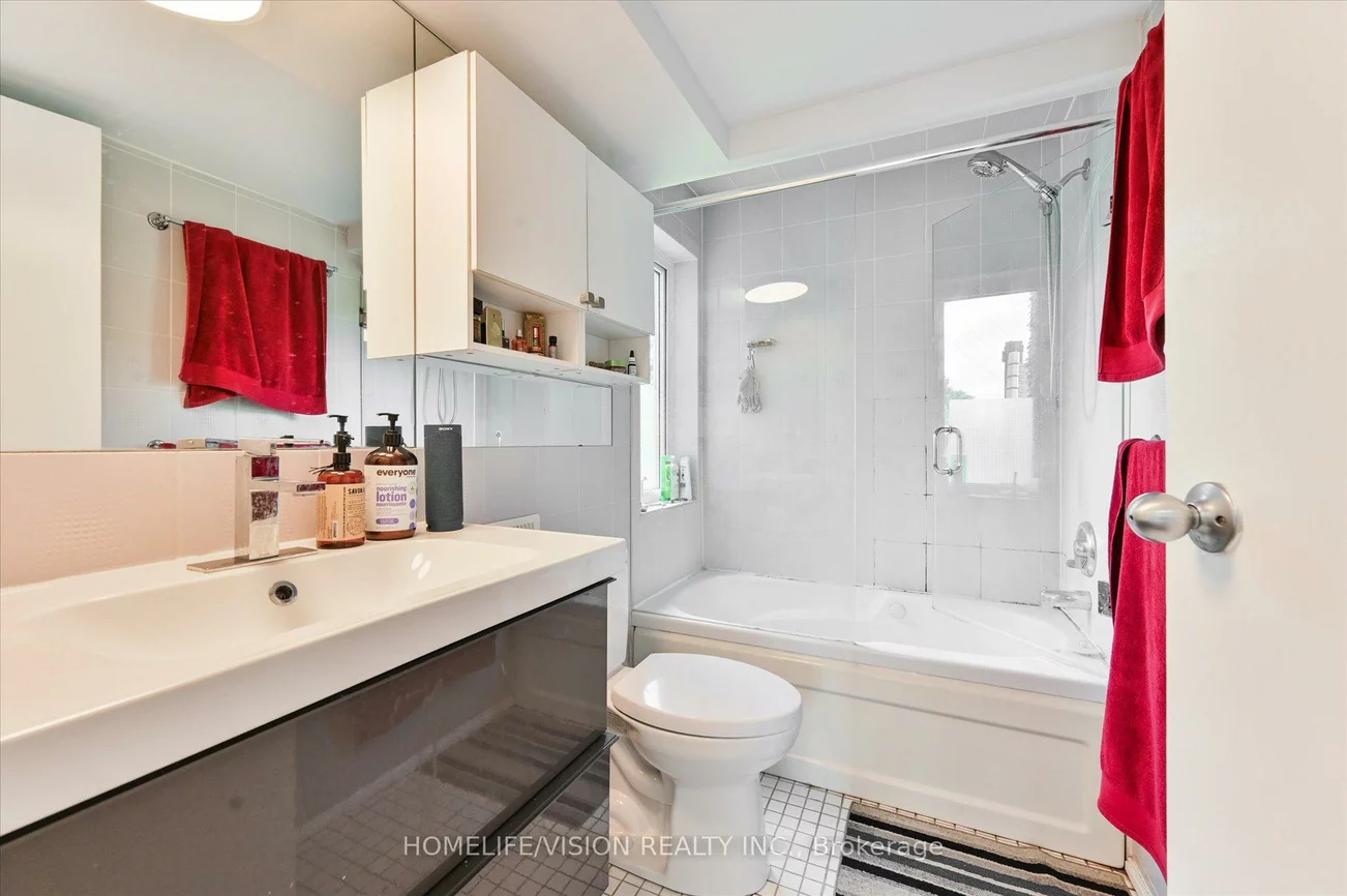 400, Summerhill, Rosedale-Moore Park, Toronto