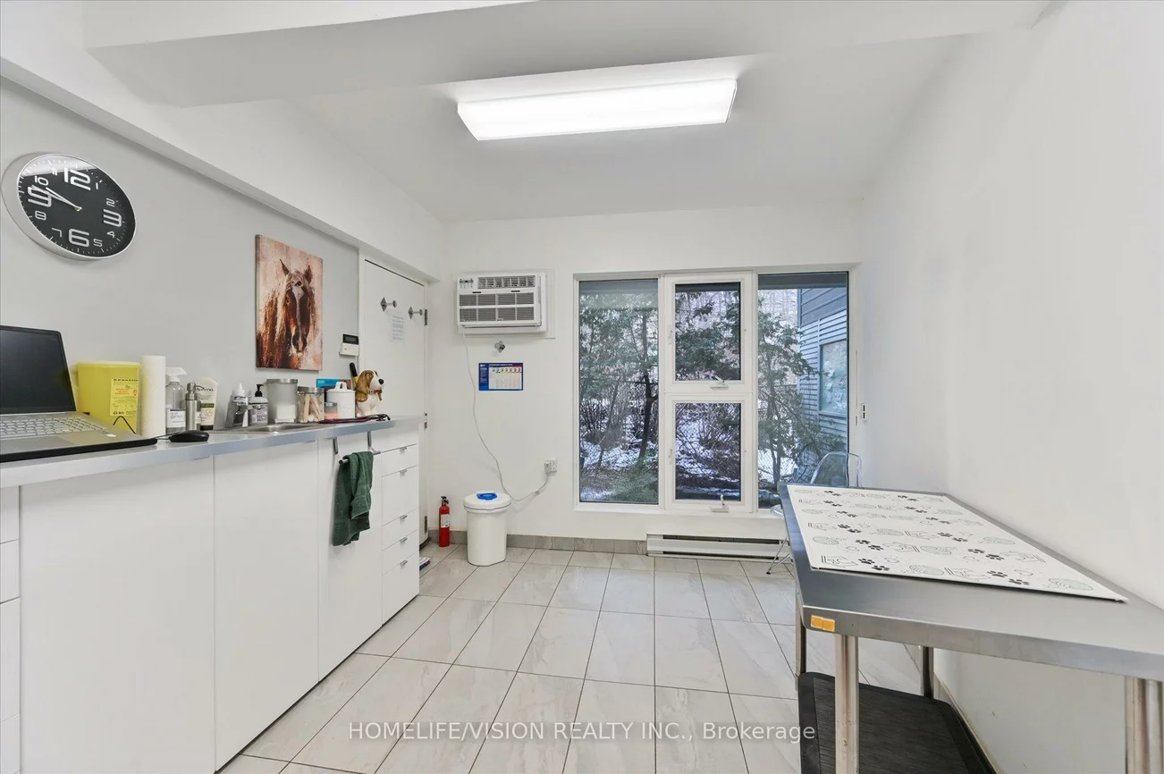 400, Summerhill, Rosedale-Moore Park, Toronto