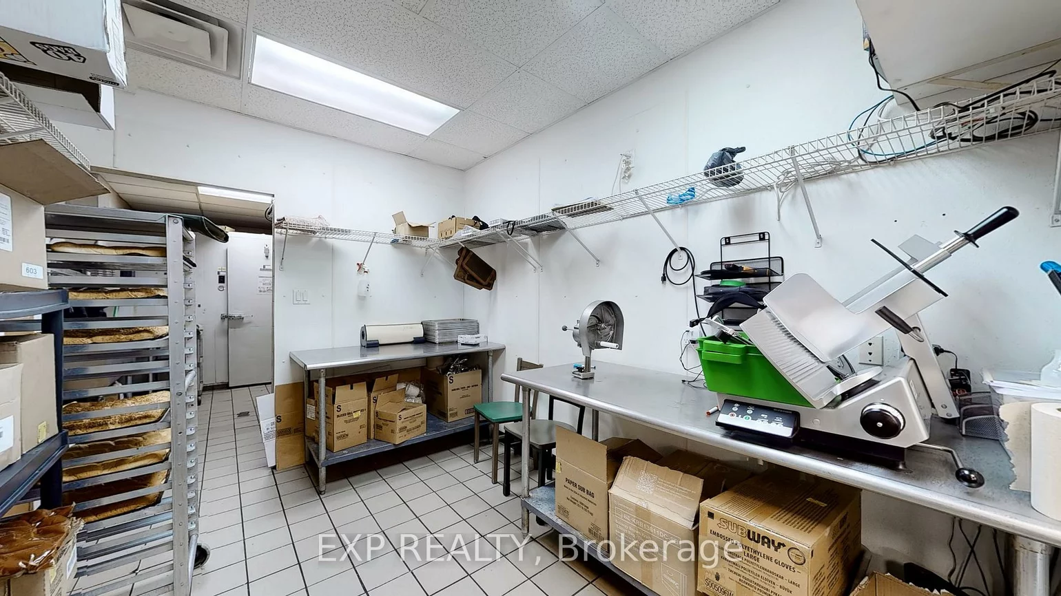 105, Parkway Forest, Henry Farm, Toronto