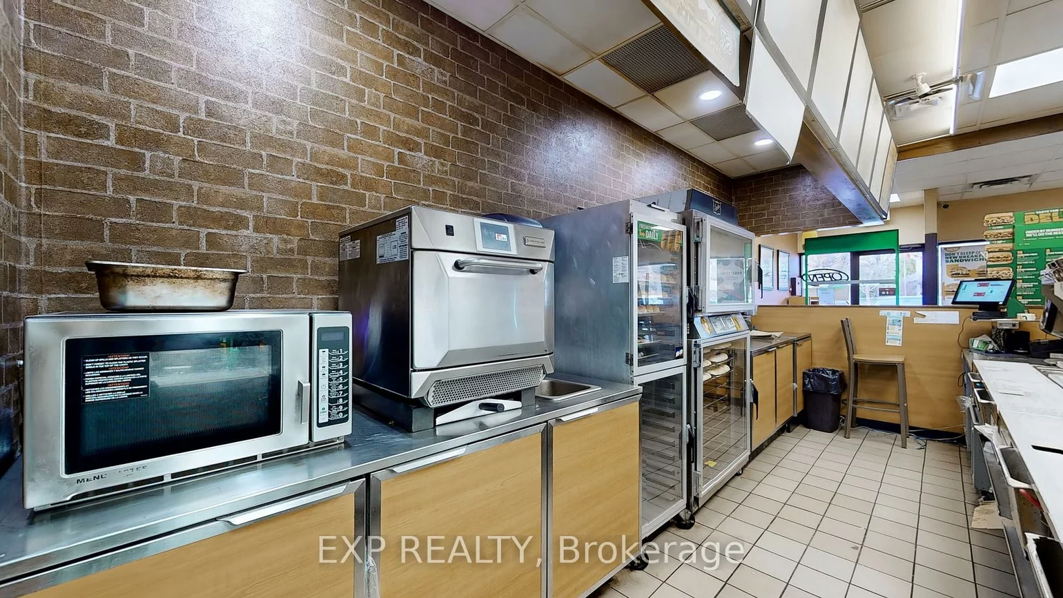 105, Parkway Forest, Henry Farm, Toronto