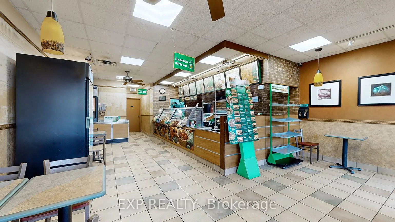 105, Parkway Forest, Henry Farm, Toronto