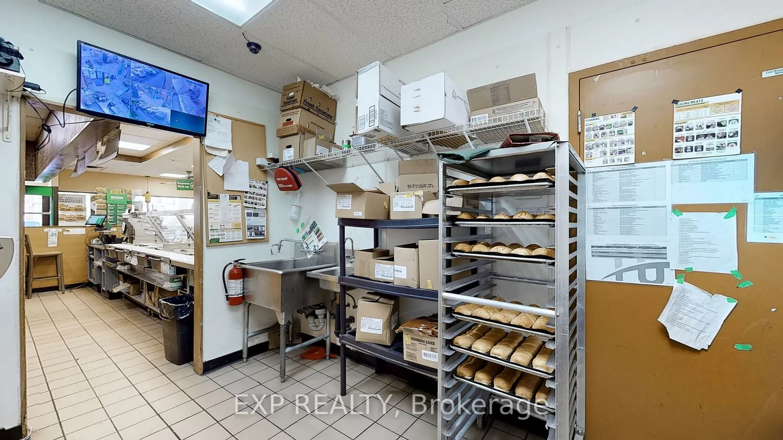 105, Parkway Forest, Henry Farm, Toronto