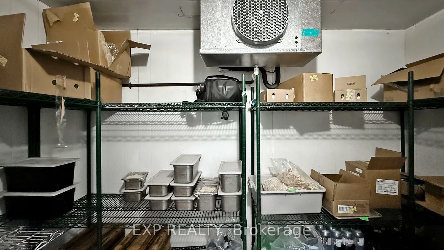 105, Parkway Forest, Henry Farm, Toronto