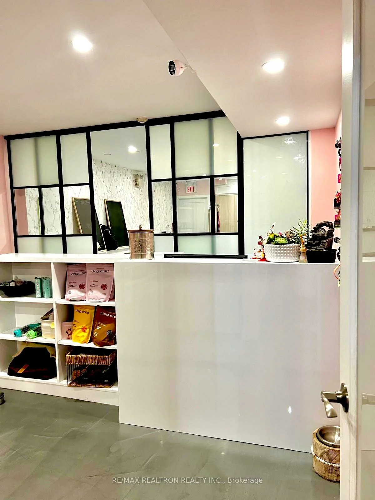 642, Queen, Trinity-Bellwoods, Toronto